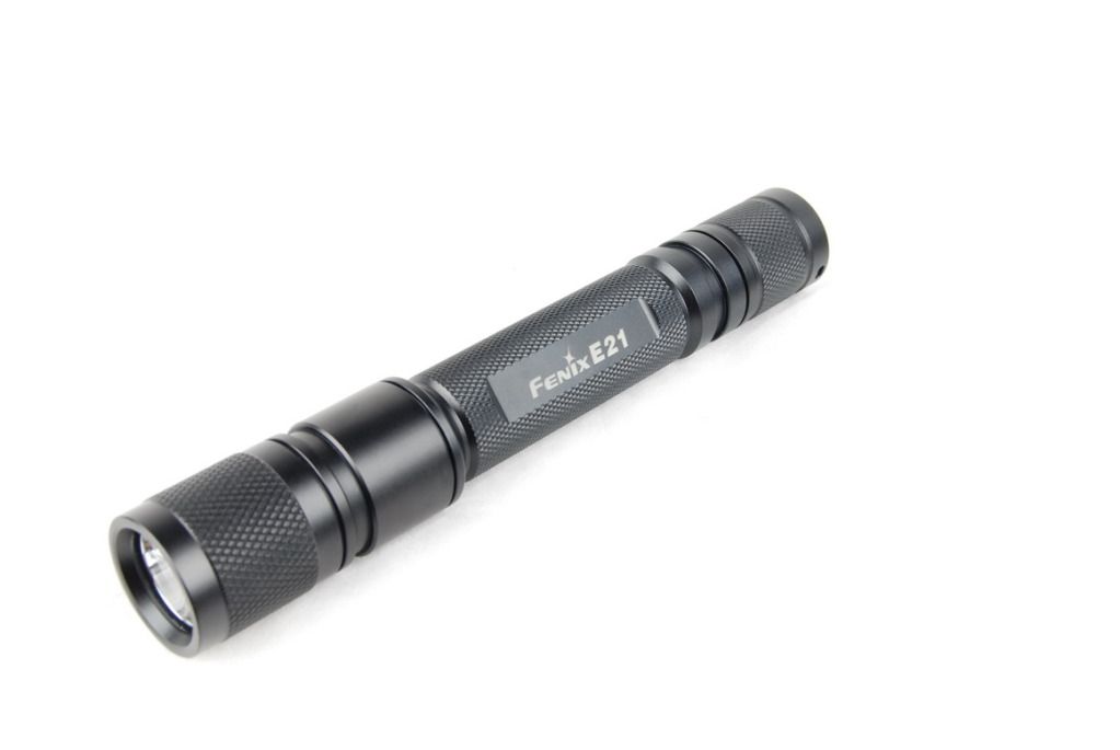 Фонарь «Fenix E21» 2 режима яркости: 150 и 48 люмен.